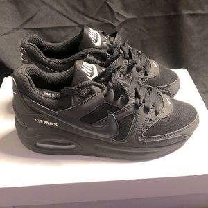 Kids size 6y Nike air max 90